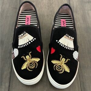 Betsey Johnson Cooper Sneakers w/ Bees, Hearts, Popcorn and Tassels - Size 6.5